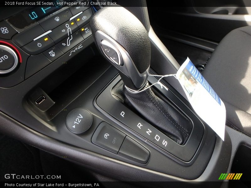 Hot Pepper Red / Charcoal Black 2018 Ford Focus SE Sedan