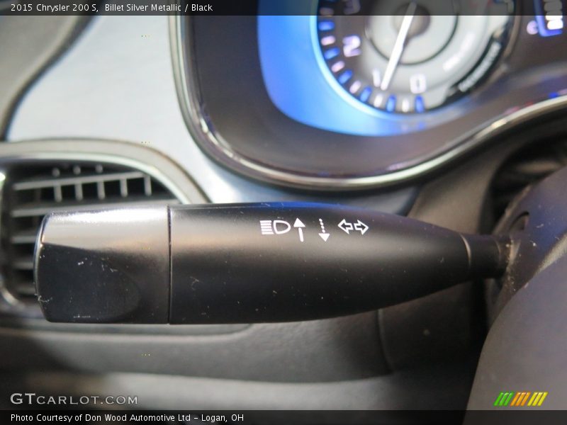 Billet Silver Metallic / Black 2015 Chrysler 200 S