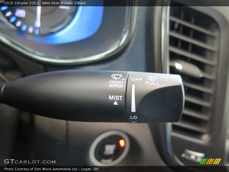 Billet Silver Metallic / Black 2015 Chrysler 200 S