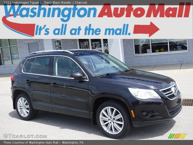 Deep Black Metallic / Charcoal 2011 Volkswagen Tiguan S