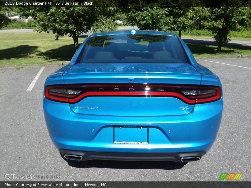 B5 Blue Pearl / Black 2018 Dodge Charger R/T
