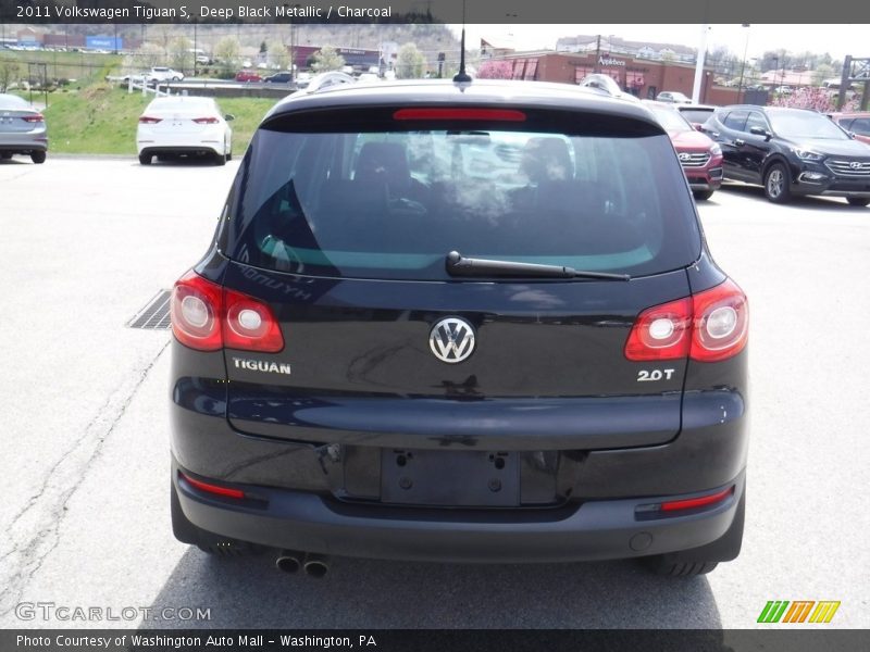 Deep Black Metallic / Charcoal 2011 Volkswagen Tiguan S