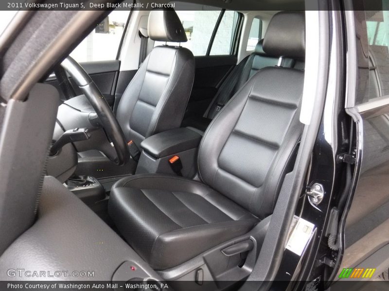 Deep Black Metallic / Charcoal 2011 Volkswagen Tiguan S