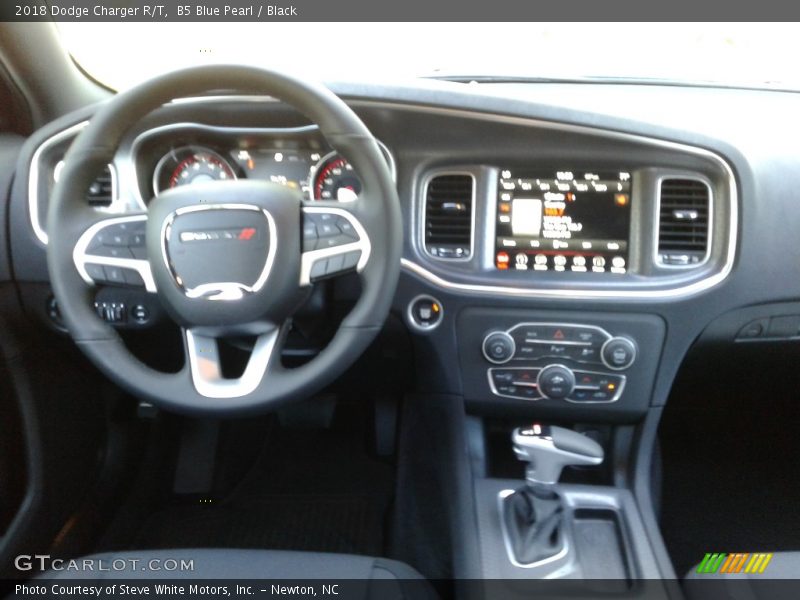 B5 Blue Pearl / Black 2018 Dodge Charger R/T