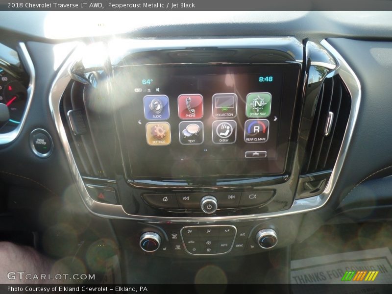 Pepperdust Metallic / Jet Black 2018 Chevrolet Traverse LT AWD