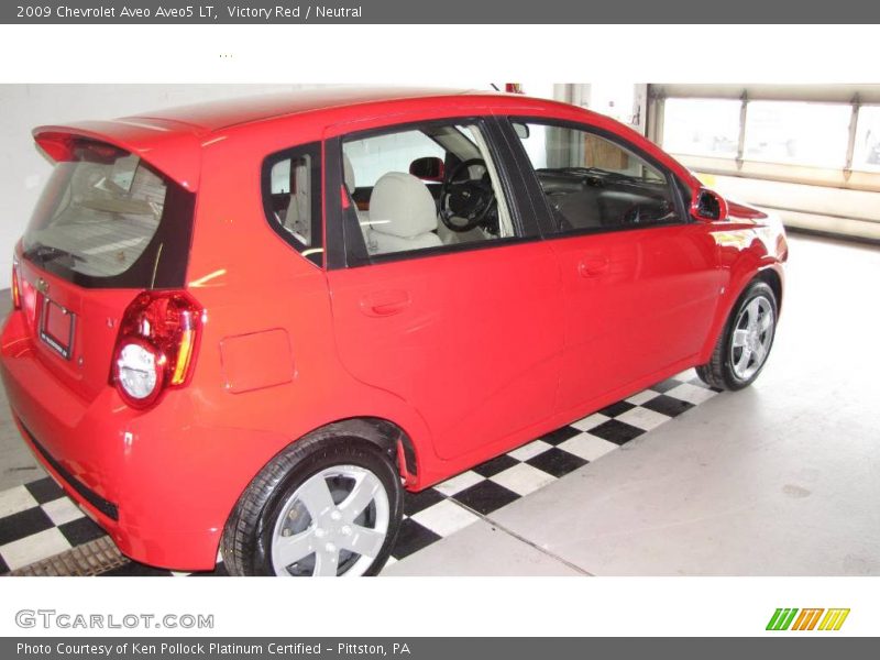 Victory Red / Neutral 2009 Chevrolet Aveo Aveo5 LT