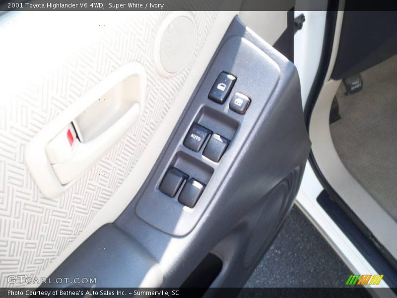 Super White / Ivory 2001 Toyota Highlander V6 4WD
