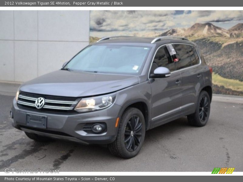 Pepper Gray Metallic / Black 2012 Volkswagen Tiguan SE 4Motion