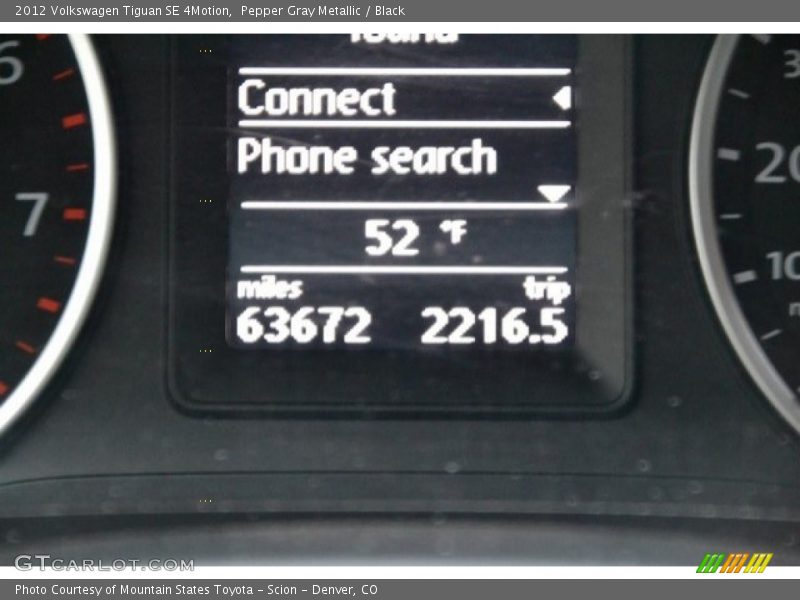 Pepper Gray Metallic / Black 2012 Volkswagen Tiguan SE 4Motion