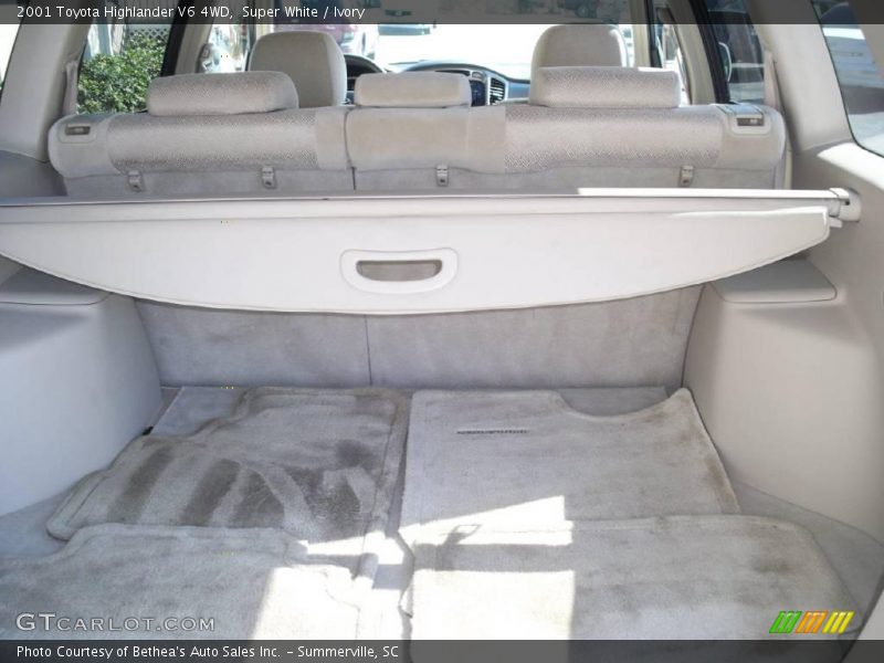 Super White / Ivory 2001 Toyota Highlander V6 4WD