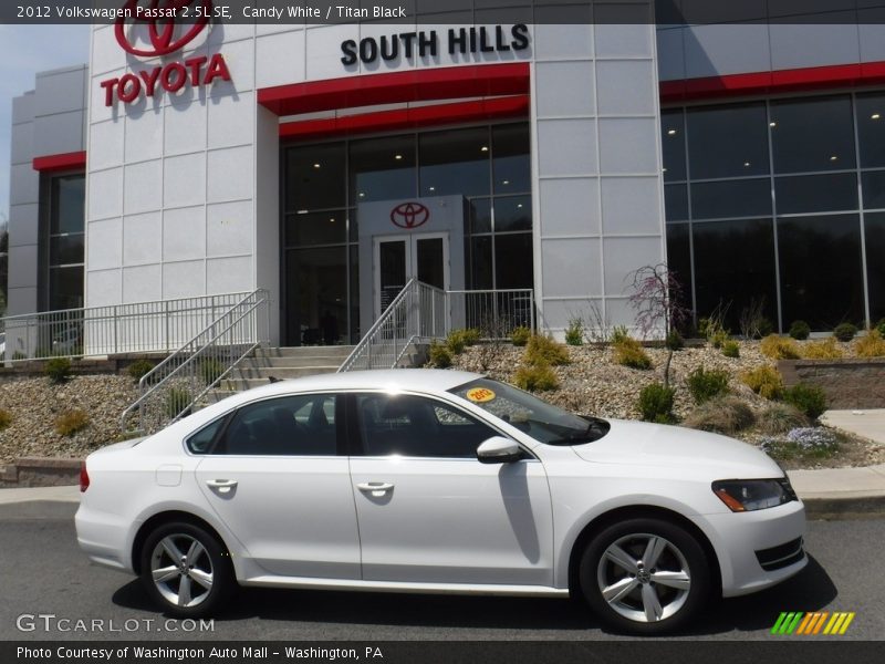 Candy White / Titan Black 2012 Volkswagen Passat 2.5L SE