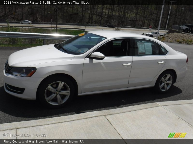 Candy White / Titan Black 2012 Volkswagen Passat 2.5L SE
