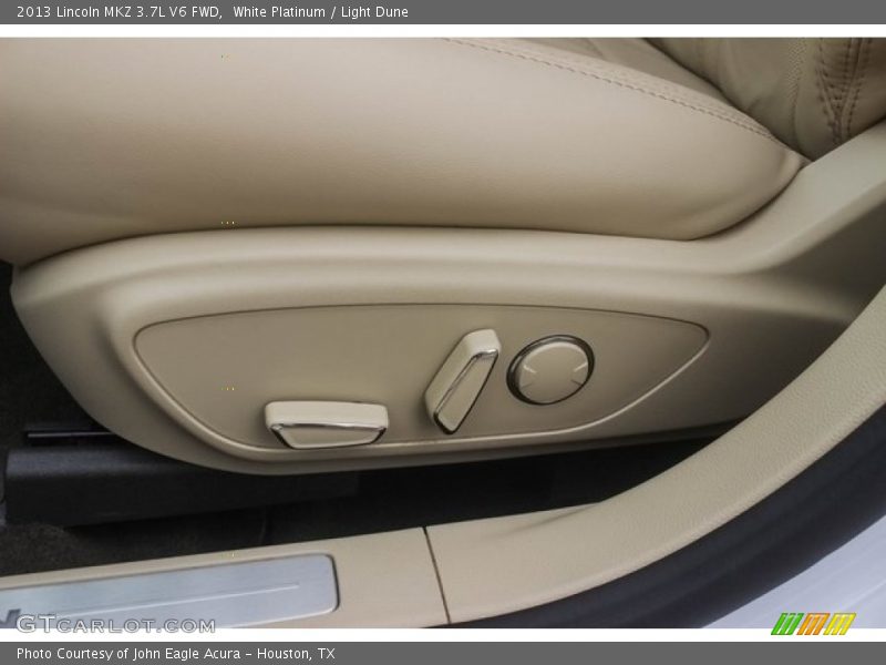 White Platinum / Light Dune 2013 Lincoln MKZ 3.7L V6 FWD