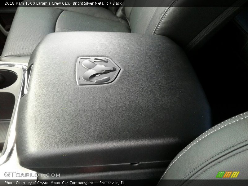 Bright Silver Metallic / Black 2018 Ram 1500 Laramie Crew Cab