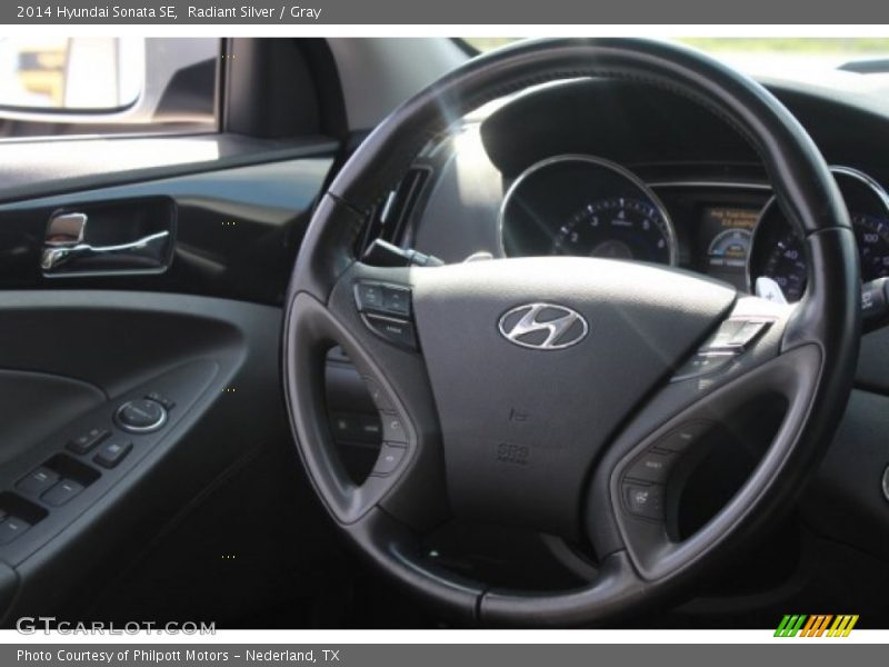 Radiant Silver / Gray 2014 Hyundai Sonata SE