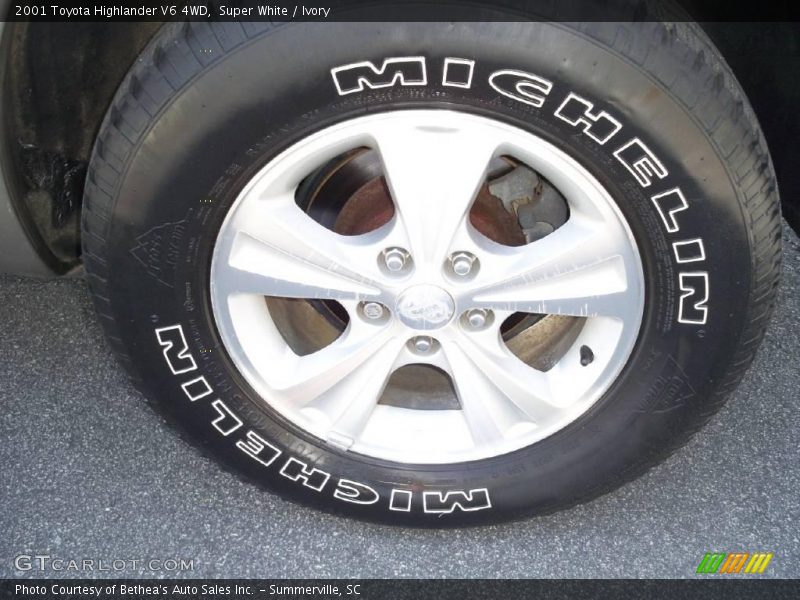 Super White / Ivory 2001 Toyota Highlander V6 4WD