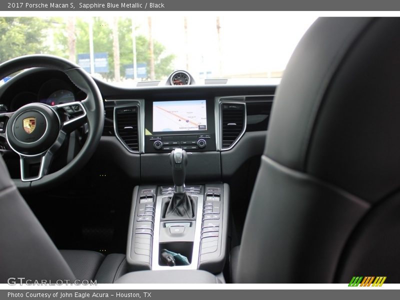 Sapphire Blue Metallic / Black 2017 Porsche Macan S