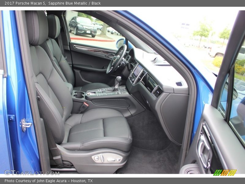 Front Seat of 2017 Macan S