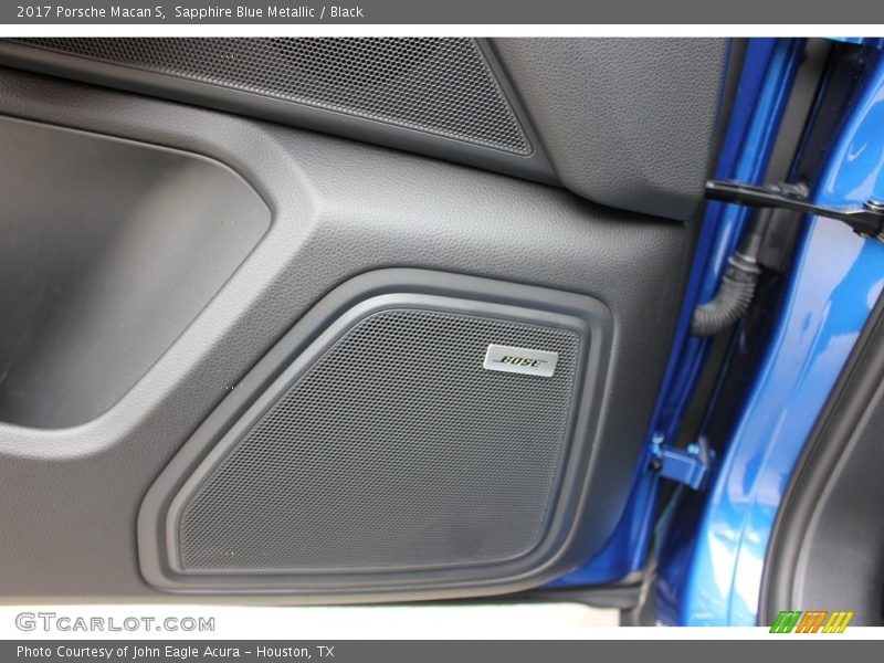 Sapphire Blue Metallic / Black 2017 Porsche Macan S