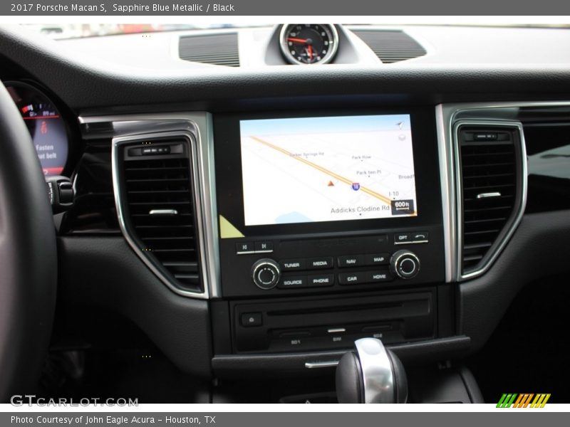 Sapphire Blue Metallic / Black 2017 Porsche Macan S