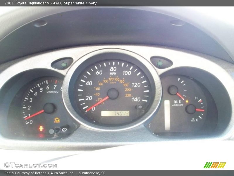 Super White / Ivory 2001 Toyota Highlander V6 4WD