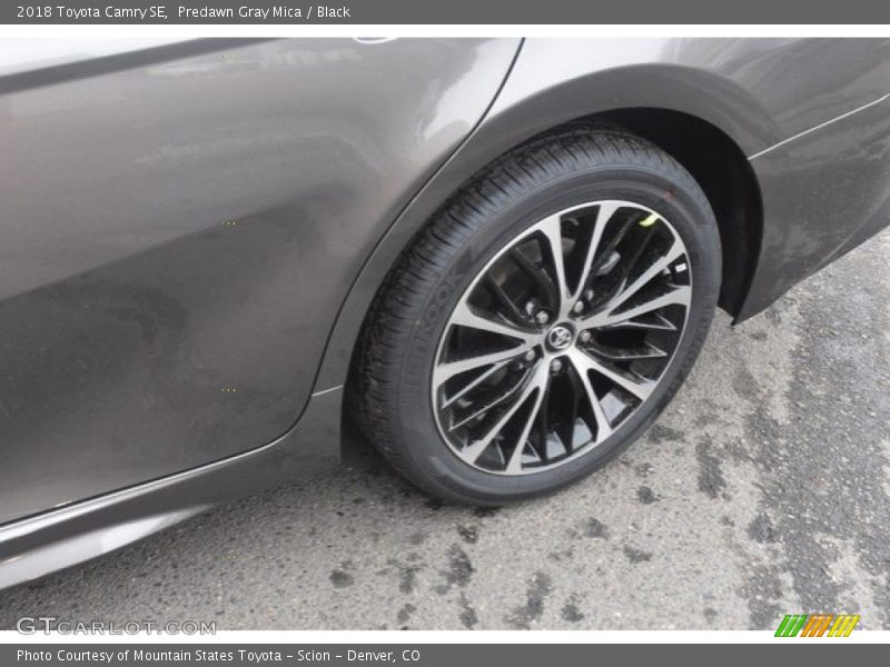 Predawn Gray Mica / Black 2018 Toyota Camry SE