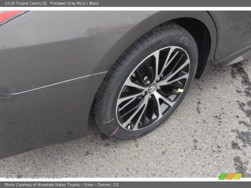 Predawn Gray Mica / Black 2018 Toyota Camry SE