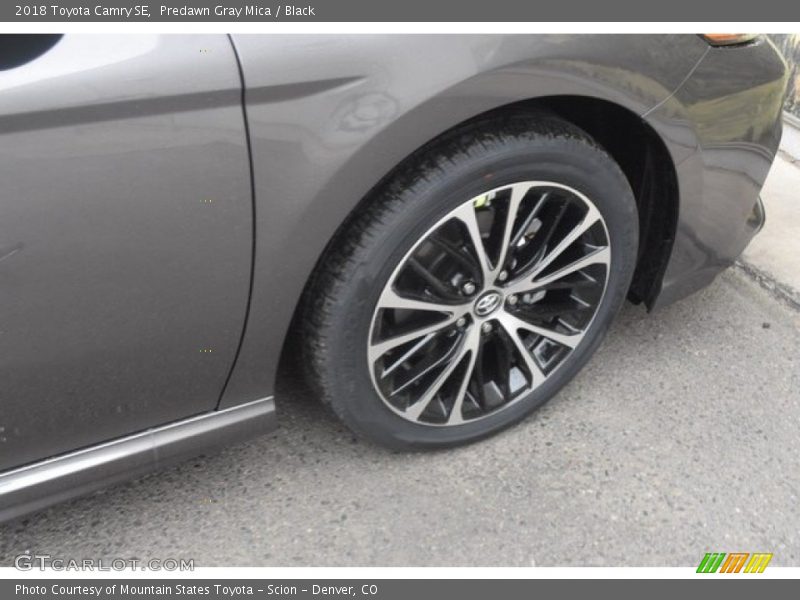 Predawn Gray Mica / Black 2018 Toyota Camry SE