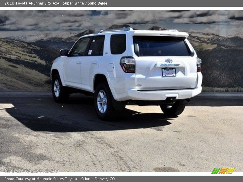 Super White / Sand Beige 2018 Toyota 4Runner SR5 4x4