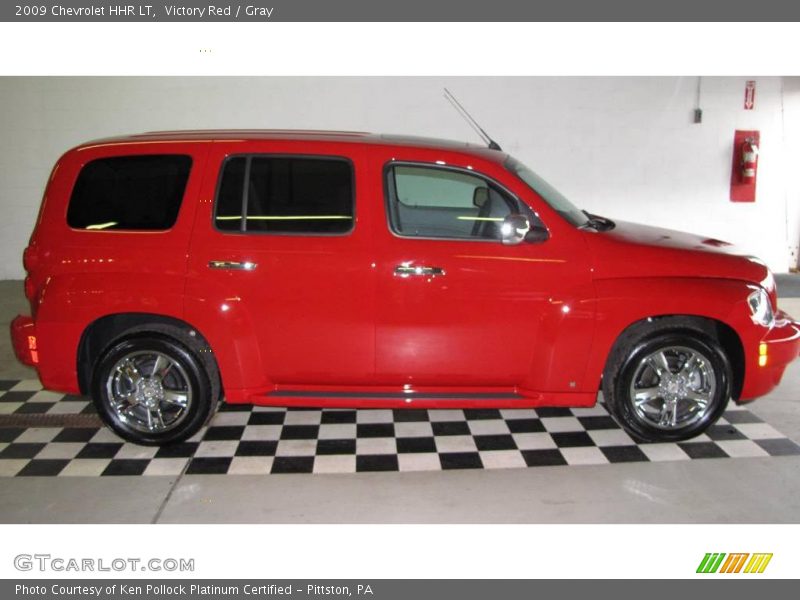 Victory Red / Gray 2009 Chevrolet HHR LT