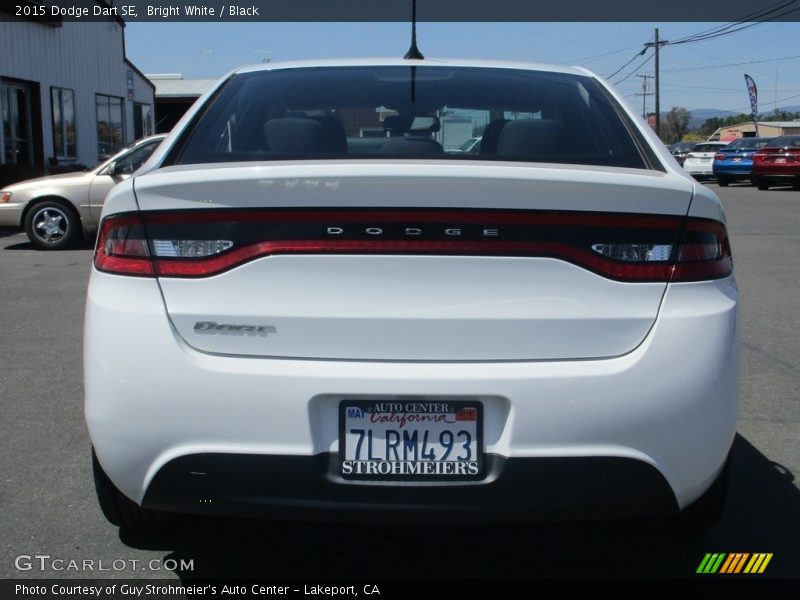 Bright White / Black 2015 Dodge Dart SE