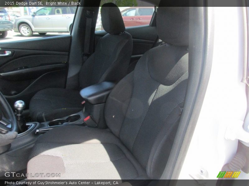 Bright White / Black 2015 Dodge Dart SE