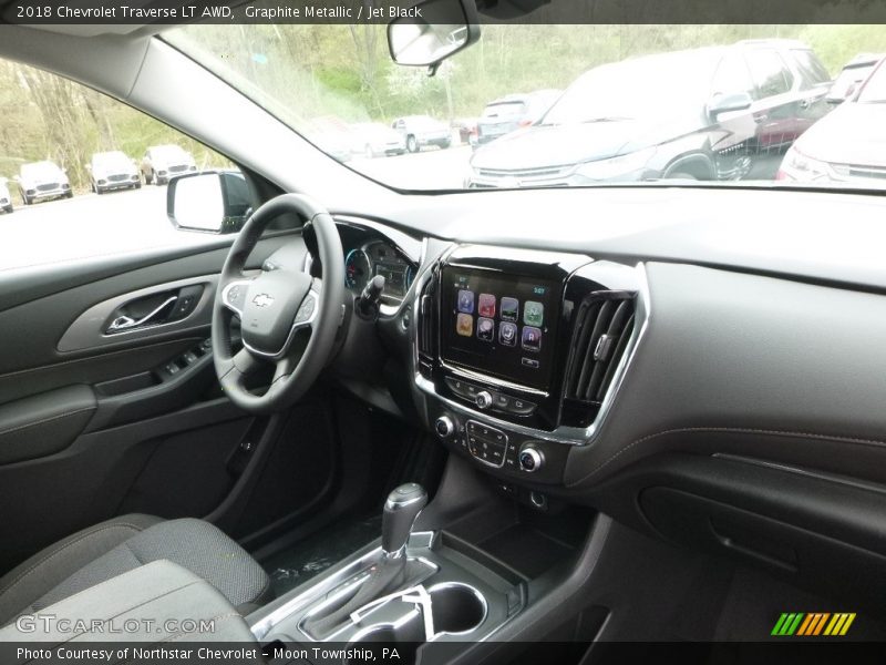 Graphite Metallic / Jet Black 2018 Chevrolet Traverse LT AWD