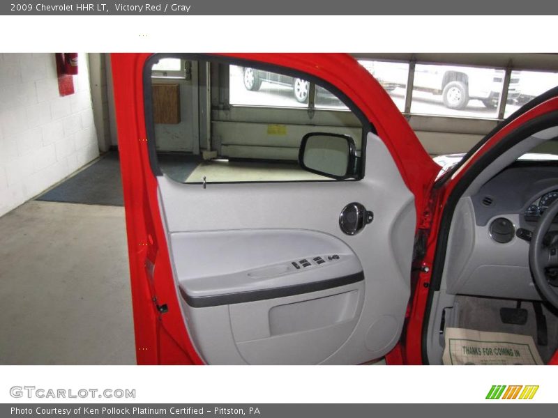 Victory Red / Gray 2009 Chevrolet HHR LT