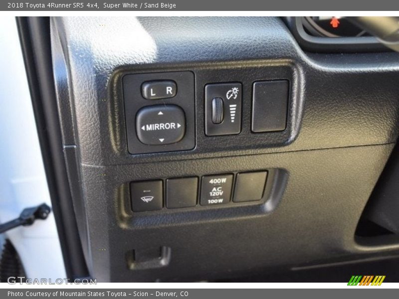 Super White / Sand Beige 2018 Toyota 4Runner SR5 4x4