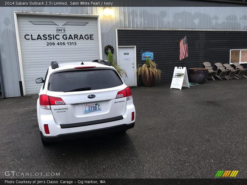 Satin White Pearl / Ivory 2014 Subaru Outback 2.5i Limited