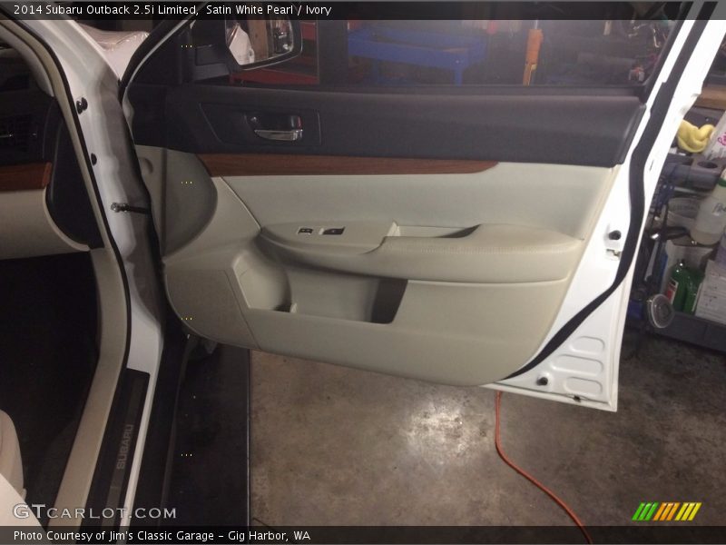 Satin White Pearl / Ivory 2014 Subaru Outback 2.5i Limited