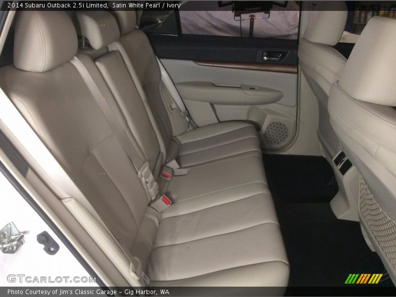 Satin White Pearl / Ivory 2014 Subaru Outback 2.5i Limited