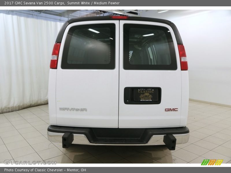 Summit White / Medium Pewter 2017 GMC Savana Van 2500 Cargo