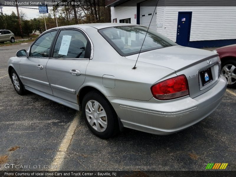 Brilliant Silver / Black 2002 Hyundai Sonata
