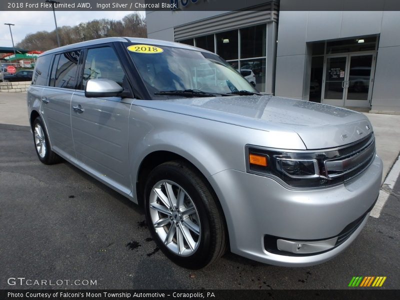 Front 3/4 View of 2018 Flex Limited AWD