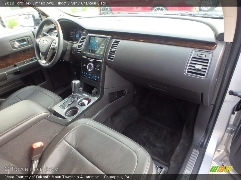 Dashboard of 2018 Flex Limited AWD