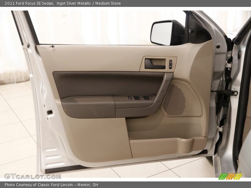 Ingot Silver Metallic / Medium Stone 2011 Ford Focus SE Sedan