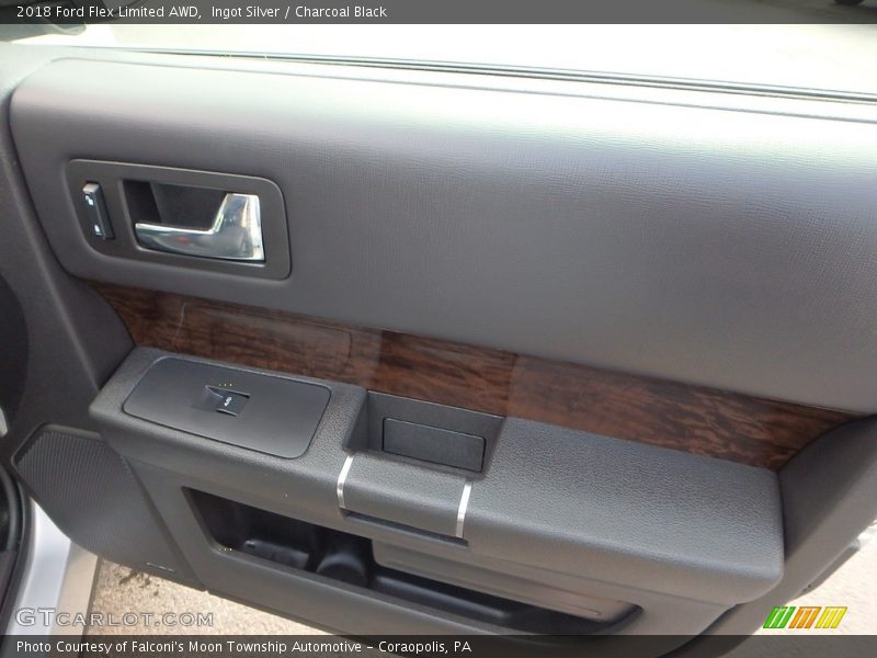 Door Panel of 2018 Flex Limited AWD