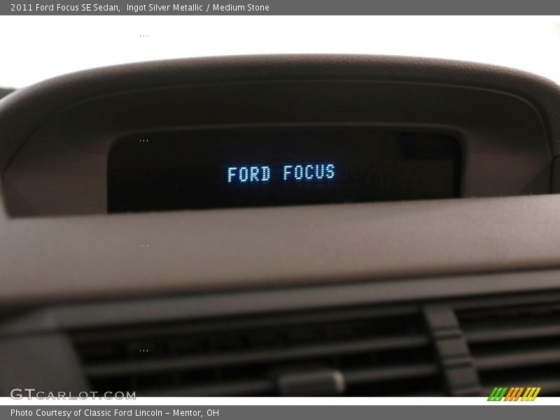 Ingot Silver Metallic / Medium Stone 2011 Ford Focus SE Sedan