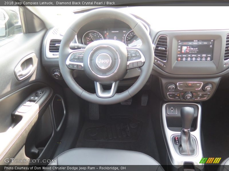 Diamond Black Crystal Pearl / Black 2018 Jeep Compass Latitude