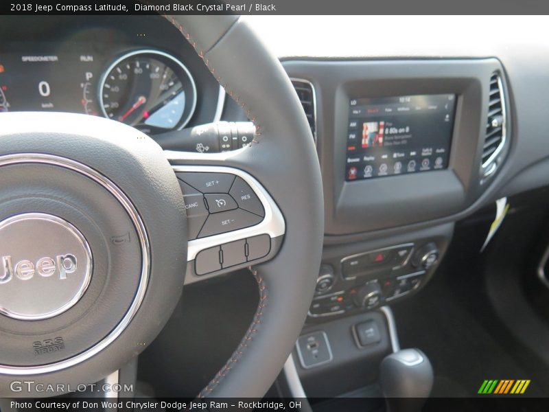 Diamond Black Crystal Pearl / Black 2018 Jeep Compass Latitude