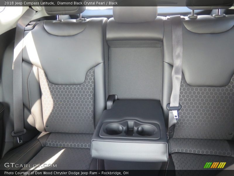 Diamond Black Crystal Pearl / Black 2018 Jeep Compass Latitude