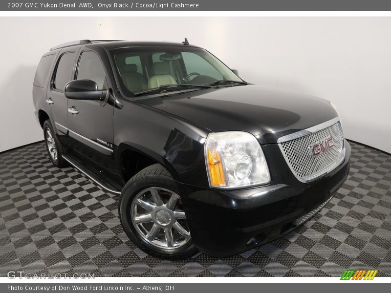 Onyx Black / Cocoa/Light Cashmere 2007 GMC Yukon Denali AWD