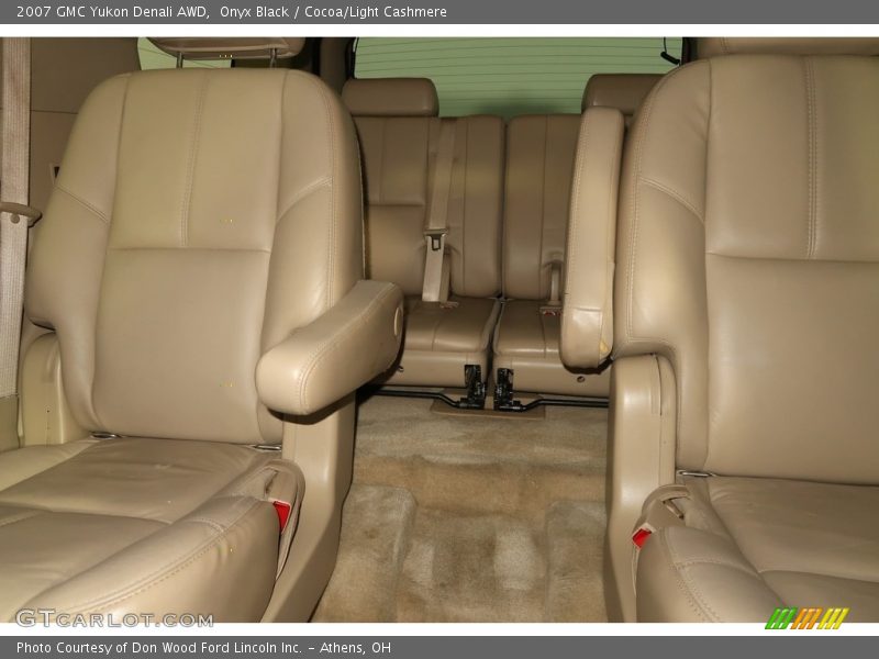 Onyx Black / Cocoa/Light Cashmere 2007 GMC Yukon Denali AWD